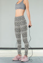 Load image into Gallery viewer, Mermaid Leggings