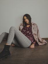 Load image into Gallery viewer, African Animal Print Leggings