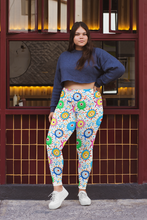 Load image into Gallery viewer, Alien Themed Leggings